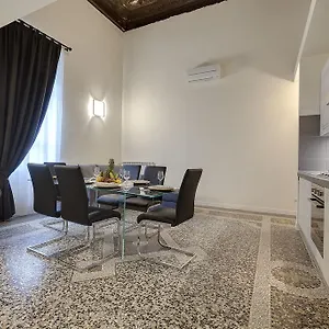 2016 Apartment